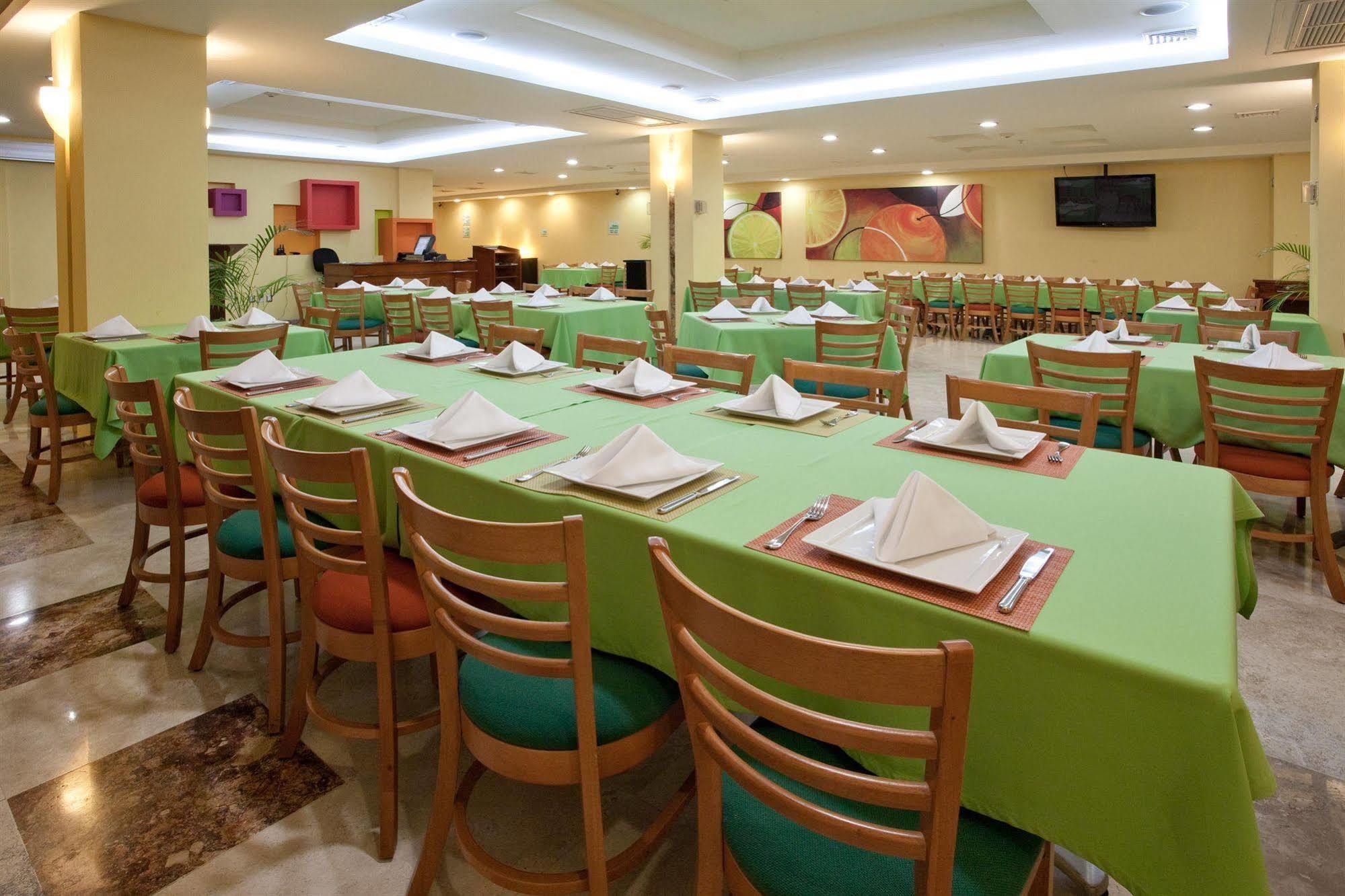 Hipico Inn Hotel Poza Rica Удобства фото